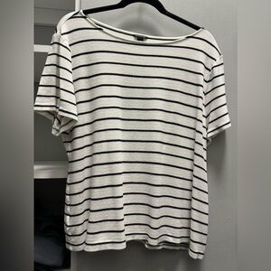ANN TAYLOR DRESSY T-SHIRT
